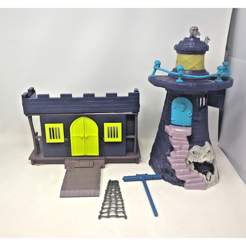 SCOOBY DOO Playset LOT - Crystal Cove Lighthouse & Pirate Fort tested works